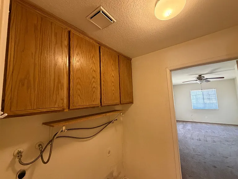 8608 Zircon Crest Ct — Photo 12