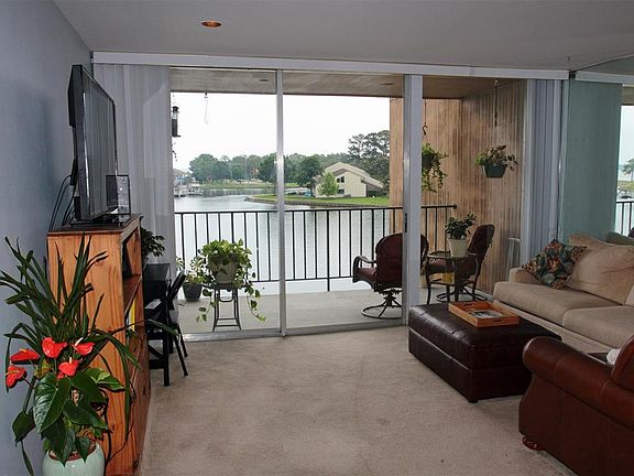 4th image of 12600 Melville Dr #3