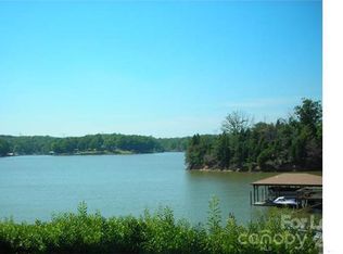 13822 Queens Harbor Rd Unit D, Charlotte, NC 28278