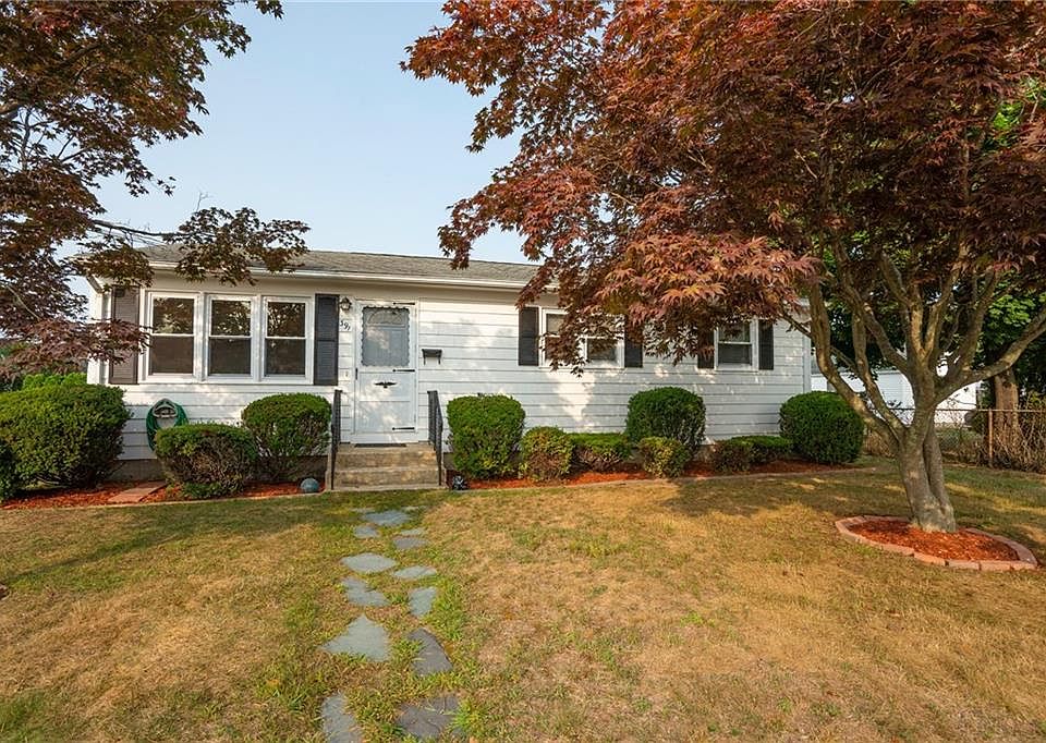 1st image of 391 Harrington Ave