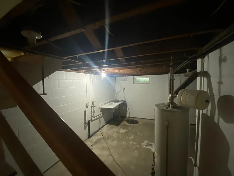48 Windsor Dr — Photo 13