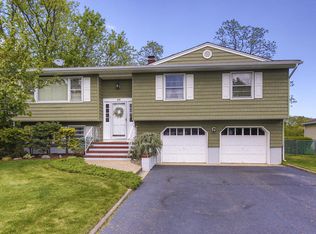 32 Poplar Ave, West Long Branch, NJ 07764