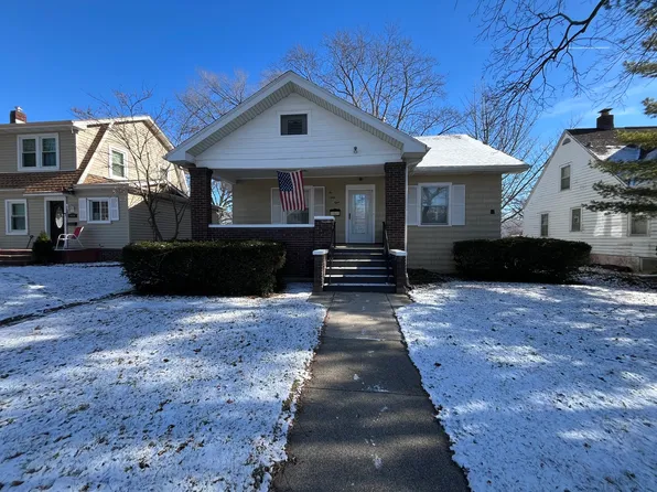1068 S Lincoln Ave, Kankakee, IL 60901