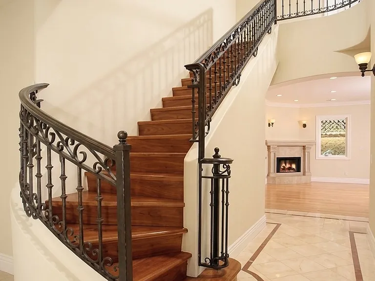 1540 S Bentley Ave #103 — Photo 5