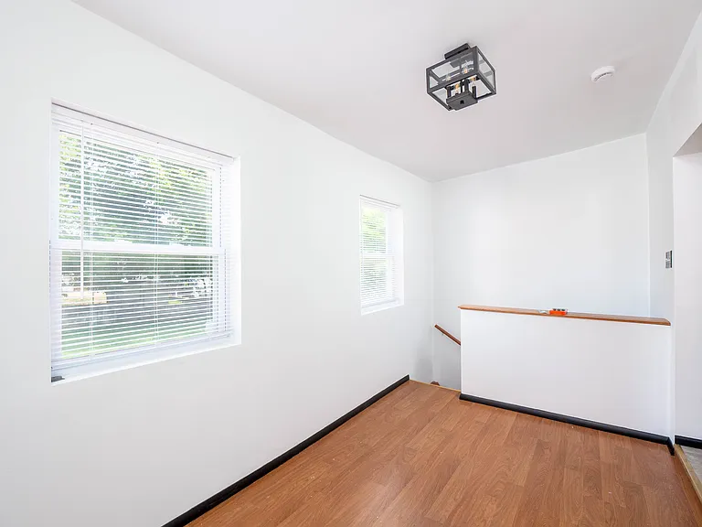 327 W Felton Ave — Photo 6