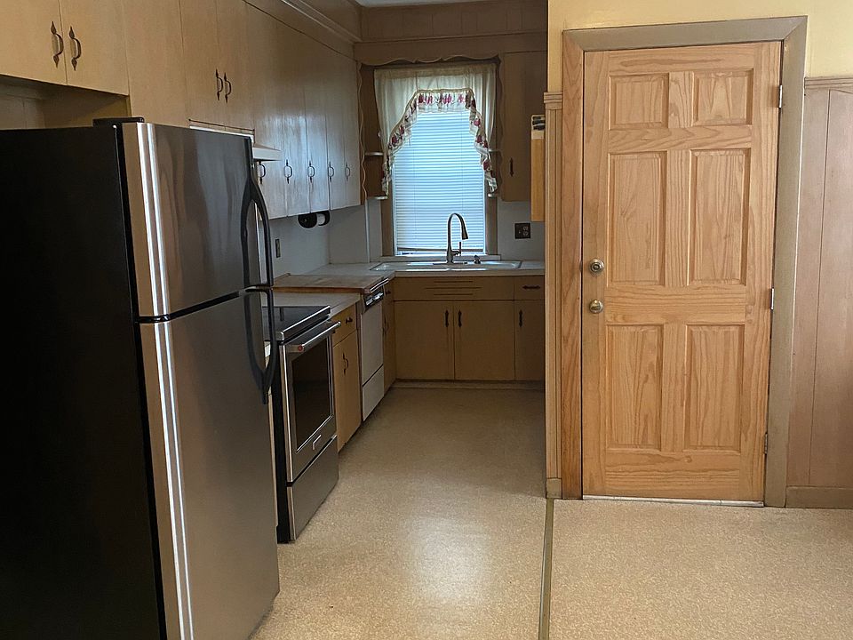 1st image of 13 Ortoleva Dr