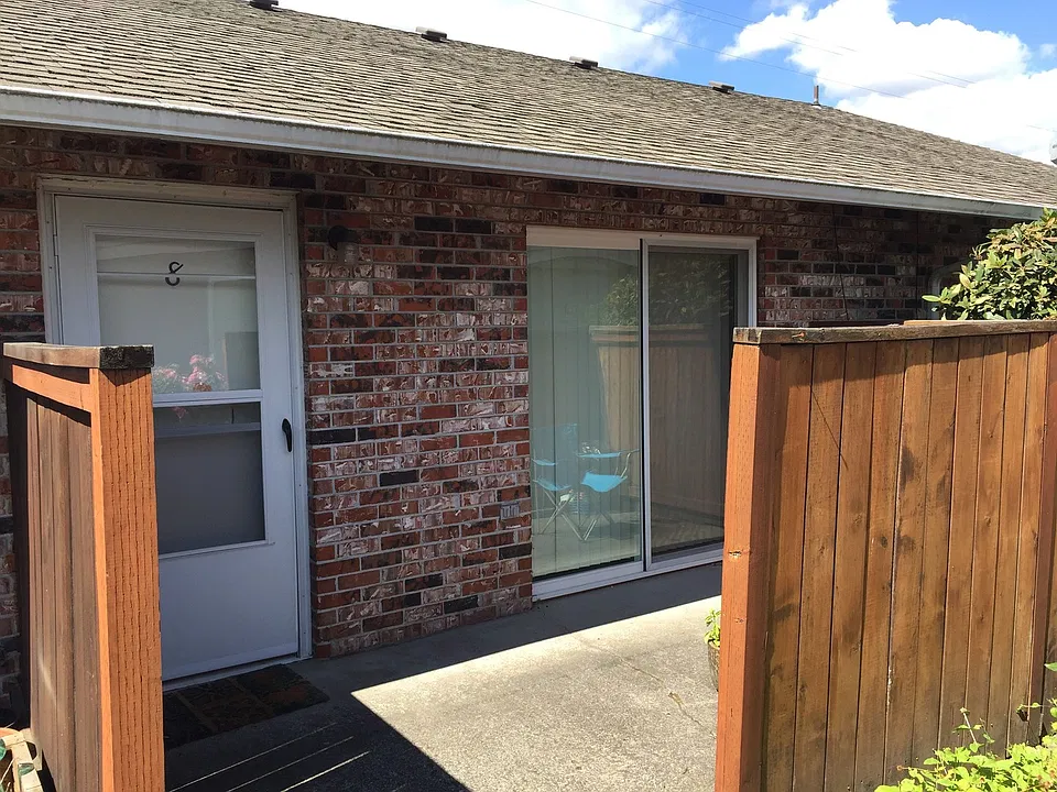 #132-Ash Court Apartments