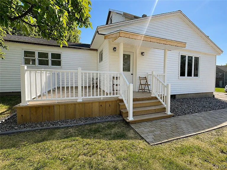 10 Parkside Ct #8 — Photo 1