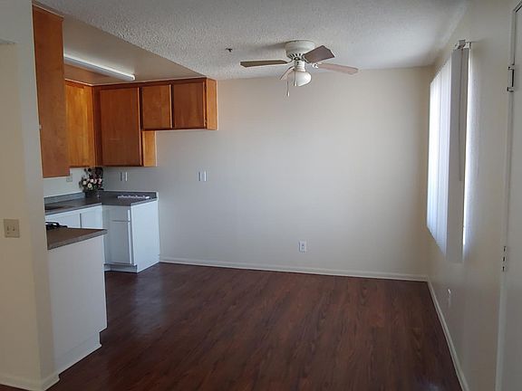 4th image of 15449 Nordhoff St APT 15