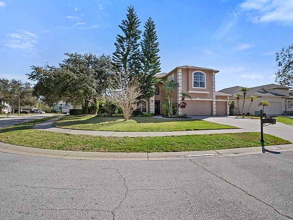 2nd image of 4161 Grandchamp Cir