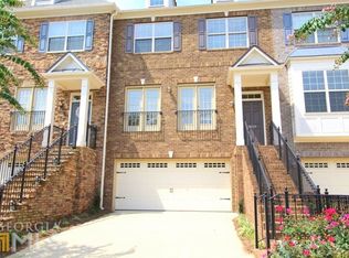 6004 Manchester Cir, Roswell, GA 30075