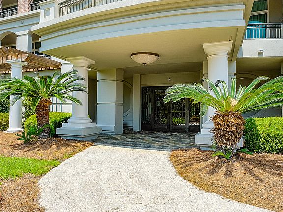 2nd image of 213 S Plaza Ct #T7