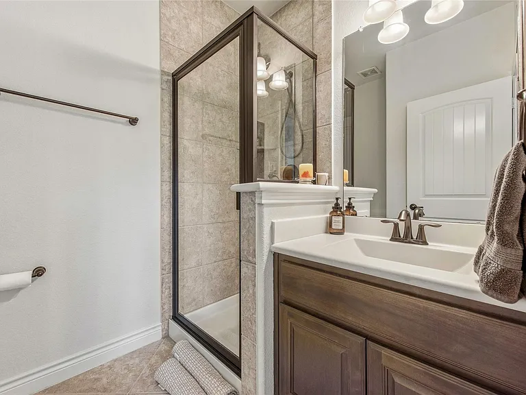 183 Wade Pointe Dr — Photo 28