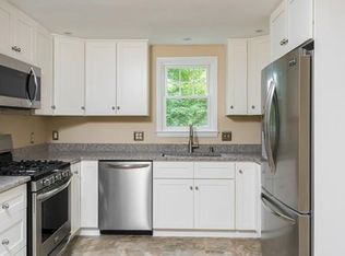 30 Summit Ave, Braintree, MA 02184