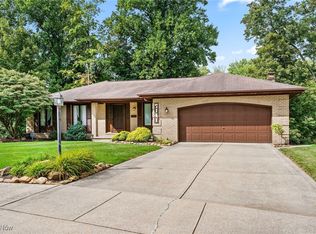 7141 Anthony Ln, Parma Heights, OH 44130