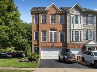 12766 Heron Ridge Dr, Fairfax, VA 22030