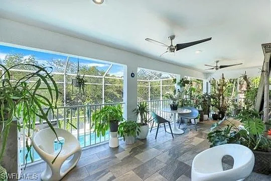 3 bed, 2.0 bath, 2011 sqft, $5,000 — Photo 2