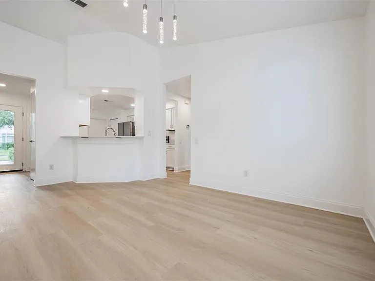 4208 Pine Isle Dr — Photo 14