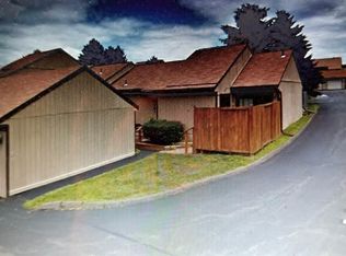 701 Huntington Ct, East Greenbush, NY 12061