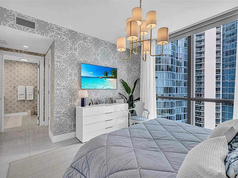 100 E Las Olas Blvd #1701 — Photo 26