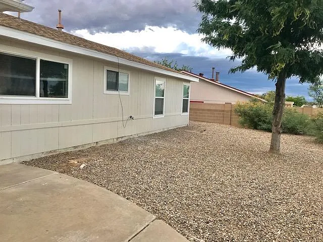 6387 Roadrunner Loop NE — Photo 17