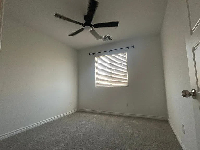 6256 Foxes Dale St — Photo 10