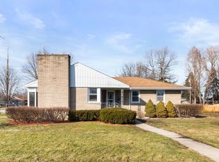 2305 Lincoln St, Highland, IN 46322