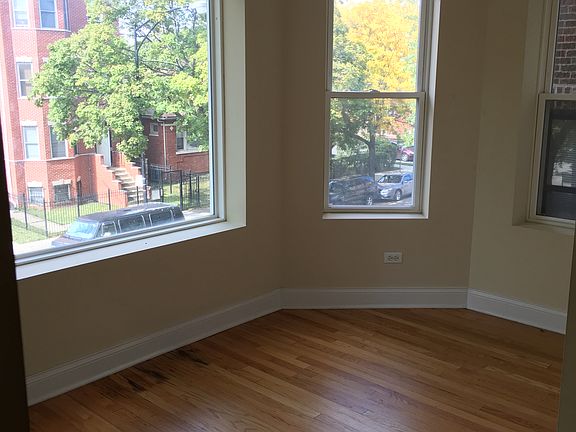 4th image of 7613 S Yates Blvd #1