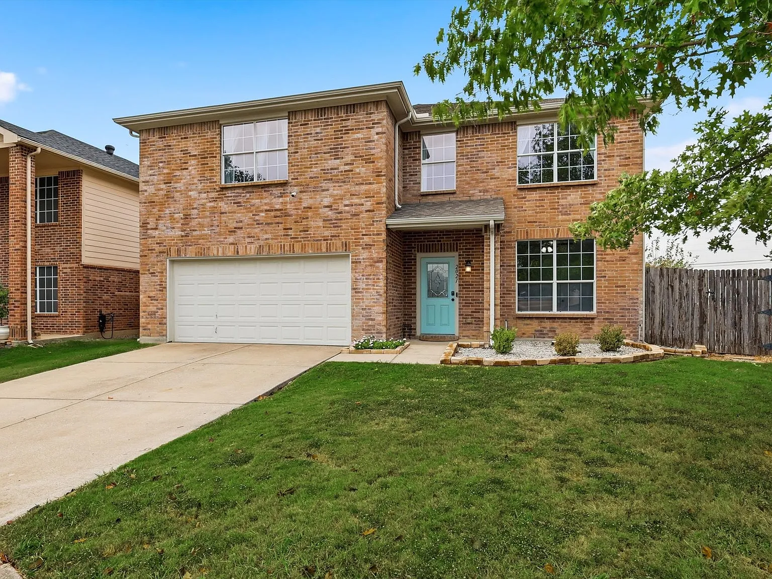 5 bed, 3470 sqft, $3,350 — Photo 2