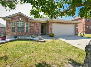515 Wolf Dr, Forney, TX 75126