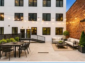 641 E 28th St, Brooklyn, NY
