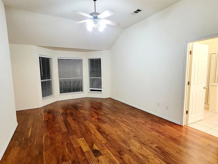 8633 Star Thistle Dr — Photo 26