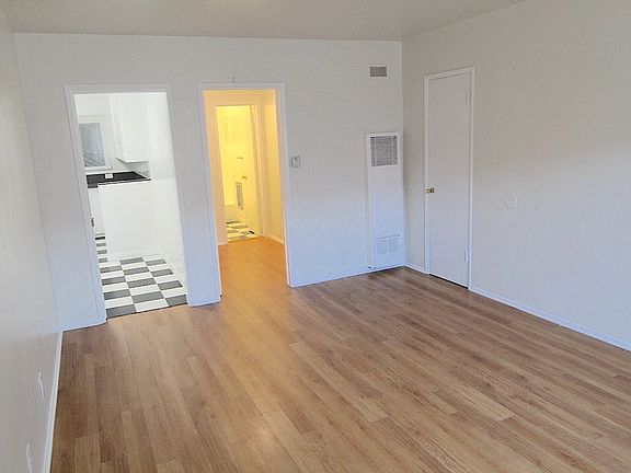 2nd image of 1742 S Robertson Blvd