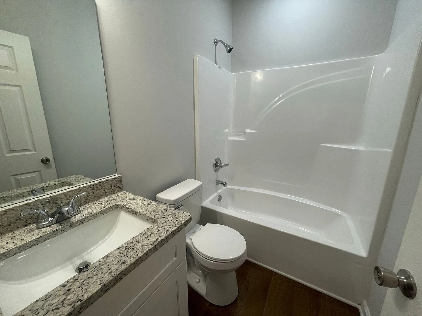 Pre-Leasing For August 2027! — Photo 4