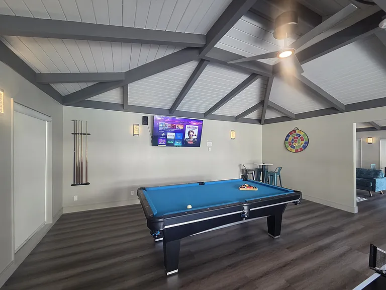Tropic Sands Apartments — Photo 23