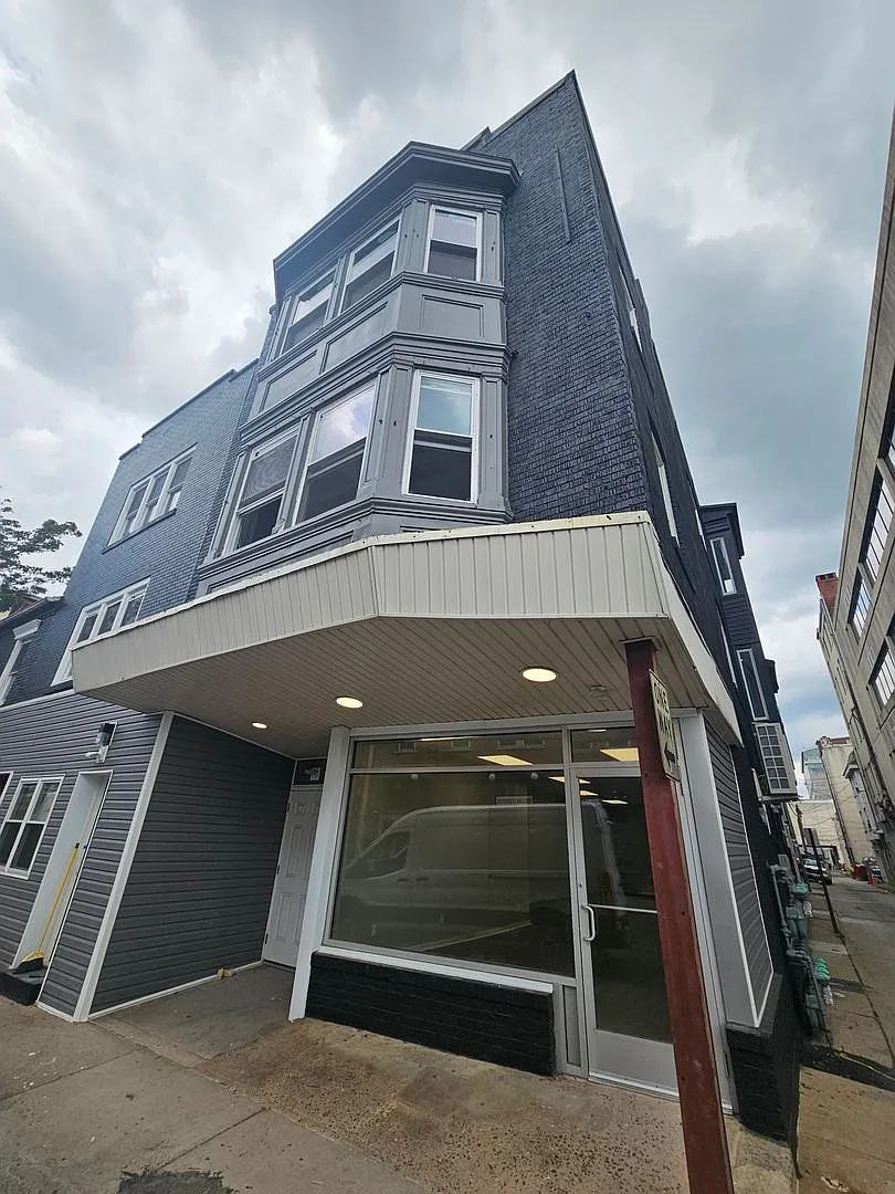 10th 25 N — Photo 1