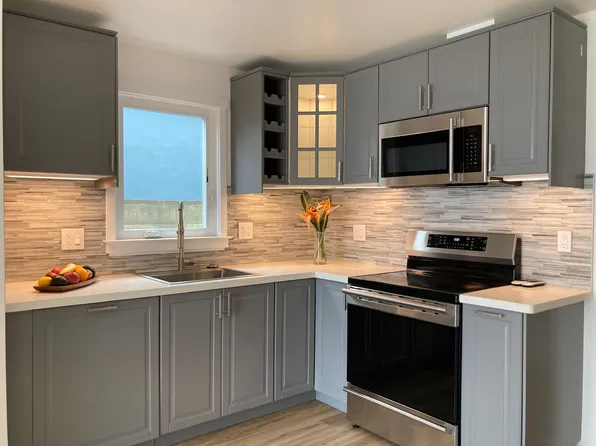 530 Heathcliff Dr, Pacifica, CA 94044