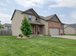 3903 Lay Ln, Bloomington, IL 61705