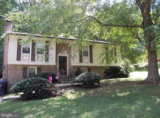 7485 Robin Rd, La Plata, MD 20646