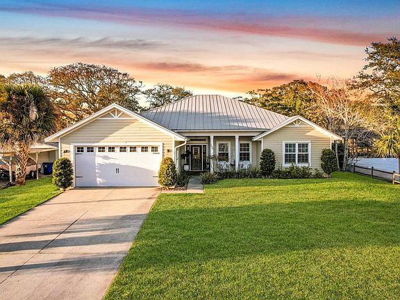 3rd image of 248 Pizarro Rd