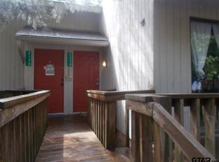 220 E Holly Hill Cir, Hawkins, TX 75765