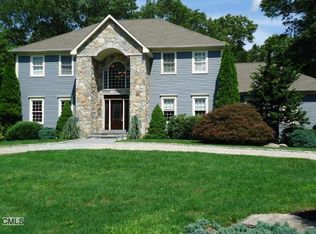 79 Red Barn Rd, Monroe, CT 06468