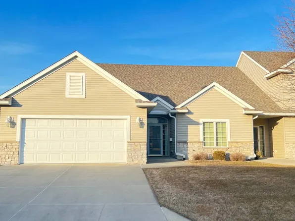 2313 Coral Ct NE, Rochester, MN 55906