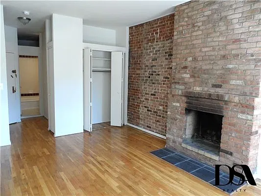 Rented by DSA Realty | media 5