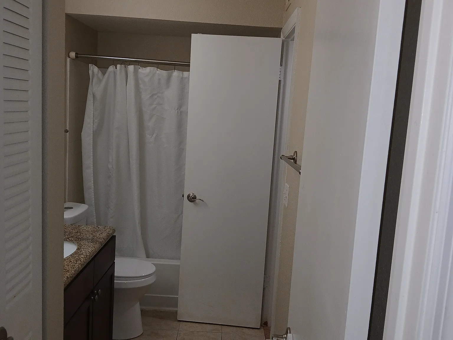 2 bed, 597 sqft, $1,550 — Photo 4
