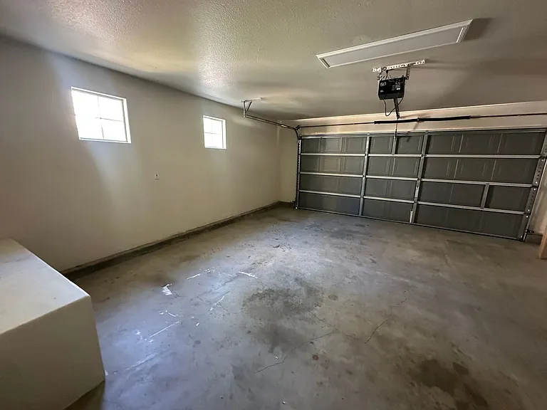 1690 Springhill Dr — Photo 15
