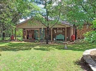 2408 Woodcrest Ct, Granbury, TX 76048