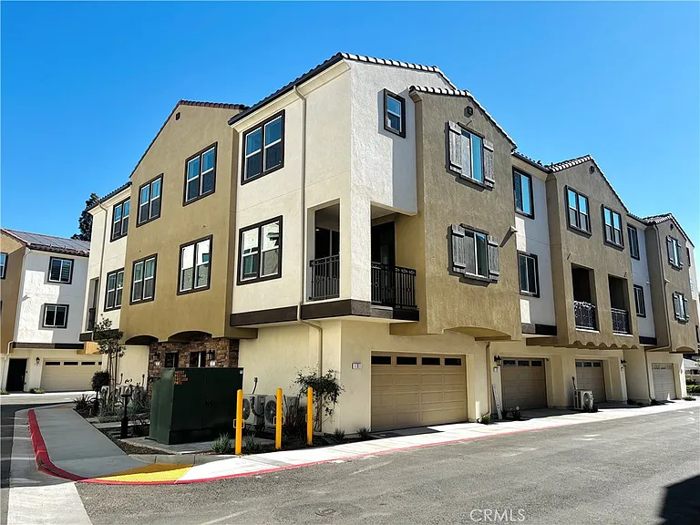 2450 E Agave St #1 — Photo 1