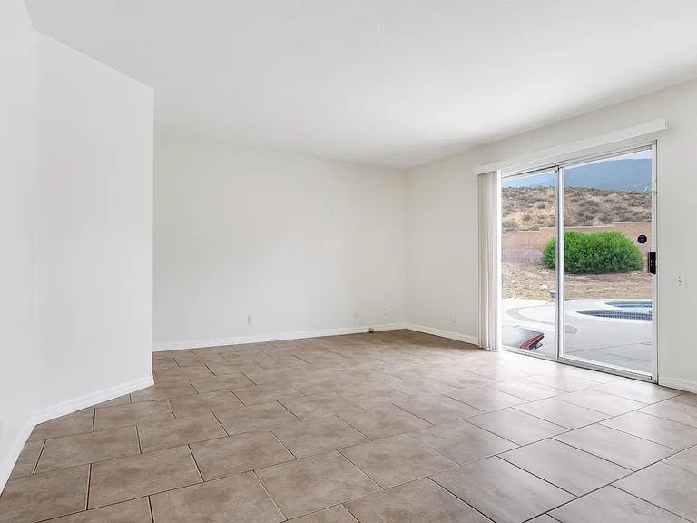 5585 Osborne Ct — Photo 11