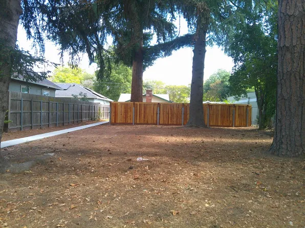 133 Clinton Ave, Roseville, CA 95678